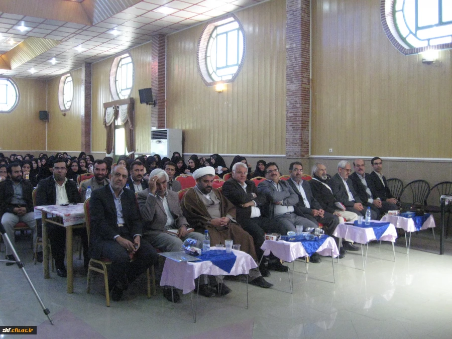 آیین مراسم استقبال از دانشجویان کارشناسی پیوسته بهمن 92