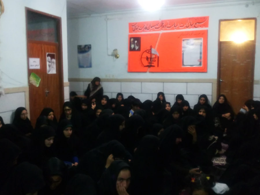 شرکت دانشجویان مرکز در مراسم دهه ی فاطمیه در حوزه ی علمیه خواهران کازرون 3