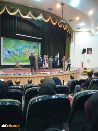 شرکت دانشجویان دانشگاه فرهنگیان مرکز زینب کبری (س) کازرون در مراسم وحدت حوزه و دانشگاه واقع در دانشگاه آزاد اسلامی کازرون