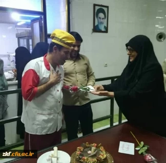 تقدیر از آشپزهای واحد دانشگاهی زینب کبری (س) کازرون 
به مناسبت روز جهانی آشپز