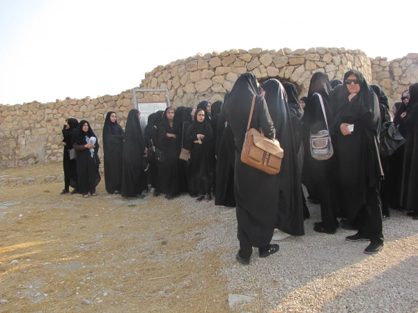 بازدید دانشجویان ورودی 98 از شهر باستانی بیشابور کازرون  2