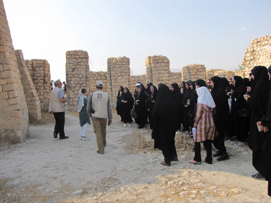 بازدید دانشجویان ورودی 98 از شهر باستانی بیشابور کازرون  2