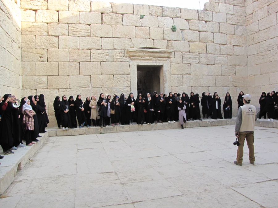 بازدید دانشجویان ورودی 98 از شهر باستانی بیشابور کازرون  2