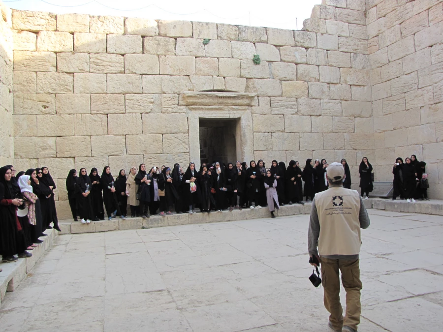 بازدید دانشجویان ورودی 98 از شهر باستانی بیشابور کازرون 5