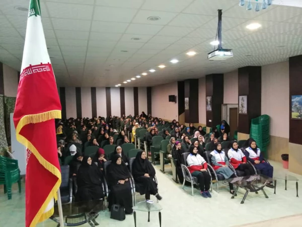 برگزاری همایش پدافند غیر عامل در واحد دانشگاهی زینب کبری (س) کازرون 2