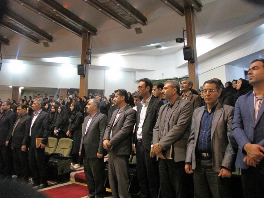 شرکت دانشجویان و کارکنان واحد دانشگاه زینب کبری (س) در مراسم استکبار ستیزی در دانشگاه آزاد اسلامی واحد کازرون  2