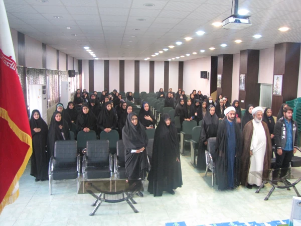 چهارمین سال برگزاری  طرح بینش مطهر در واحد دانشگاهی زینب کبری(س)کازرون با حضور نماینده نهاد رهبری در امور پردیس های استان فارس  2