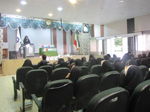 چهارمین سال برگزاری  طرح بینش مطهر در واحد دانشگاهی زینب کبری(س)کازرون با حضور نماینده نهاد رهبری در امور پردیس های استان فارس  2