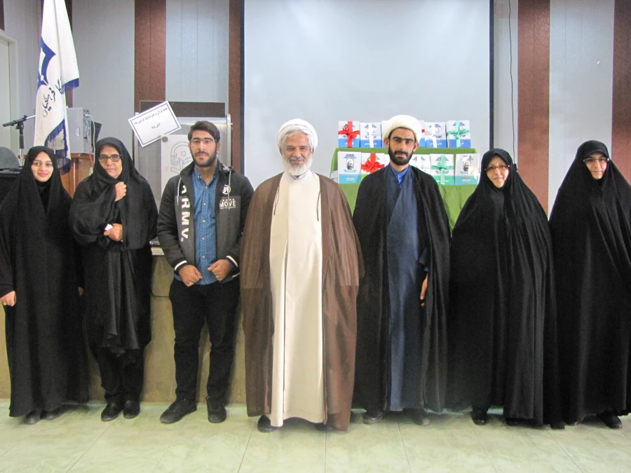 چهارمین سال برگزاری  طرح بینش مطهر در واحد دانشگاهی زینب کبری(س)کازرون با حضور نماینده نهاد رهبری در امور پردیس های استان فارس  2