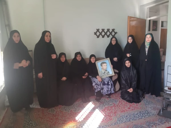 دیدار با خانواده شهید محمدرضا رضوی فرد به مناسبت هفته بسیج  2
