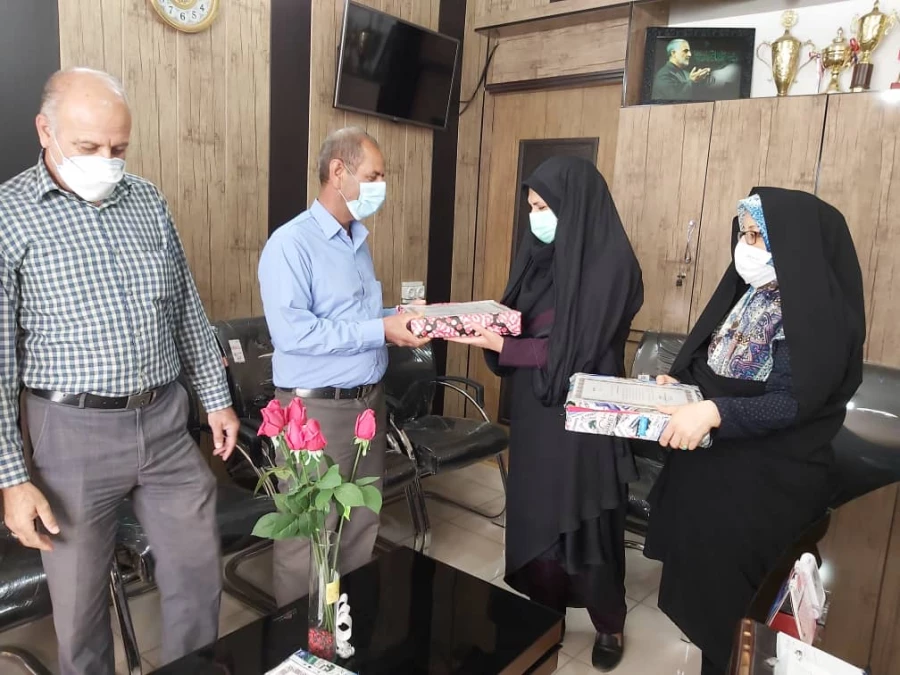 تقدیر از رزمندگان دفاع مقدس واحد دانشگاهی زینب کبری کازرون به مناسبت آزاد سازی خرمشهر 3