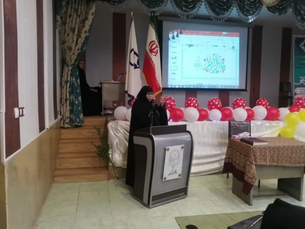 نشست گفتمان الگوی سوم زن مسلمان به مناسبت روز زن و میلاد حضرت فاطمه زهرا (س) 
 2