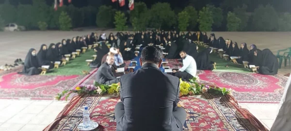 برگزاری جلسه محفل انس با قرآن با حضور قاریان استان در مرکز زینب کبری (س) کازرون  2