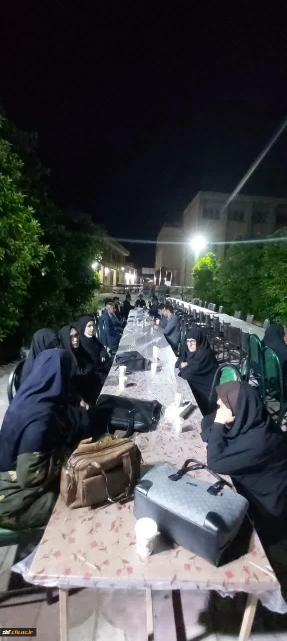 افطاری اساتید واحد دانشگاهی زینب کبری(س)کازرون با حضور مدیریت امور پردیس های استان فارس دکتر زارع شیبانی و مسئول نهاد رهبری در مدیریت امور پردیس های استان فارس  2