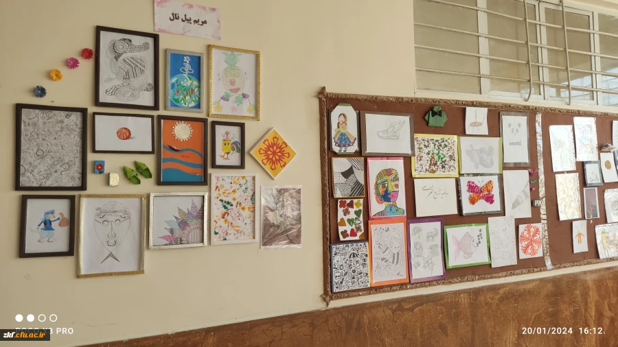 برگزاری نمایشگاه دست سازه های دانشجویان ، دانش آموختگان دانشگاه فرهنگیان و معلمان آموزش و پرورش شهرستان کازرون  2
