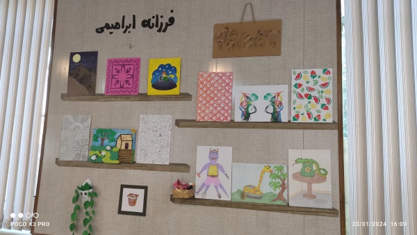 برگزاری نمایشگاه دست سازه های دانشجویان ، دانش آموختگان دانشگاه فرهنگیان و معلمان آموزش و پرورش شهرستان کازرون  6