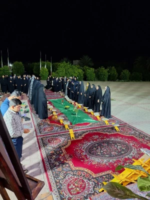 برگزاری محفل انس با قرآن به یاد شهیدان خدمت در واحد دانشگاهی زینب کبری (س)  2