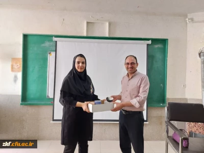 کارگاه کار با گل رُس در مرکز زینب کبری کازرون
