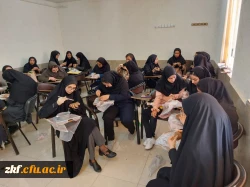 کارگاه کار با گل رُسدر مرکز زینب کبری کازرون
 3