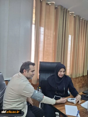 سنجش فشارخون کارکنان اداری دانشکده علوم تربیتی زینب کبری (س) کازرون به مناسبت هفته سلامت 